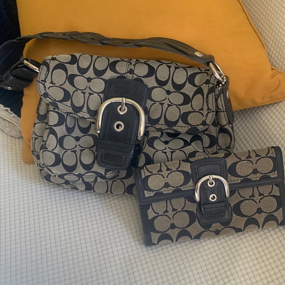 Coach shoulder bag + wallet